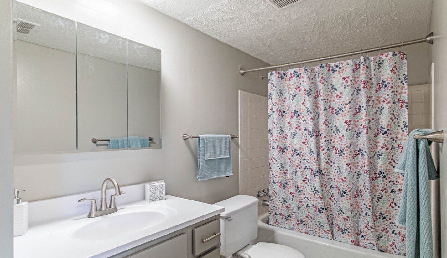One Bedroom Private Entry